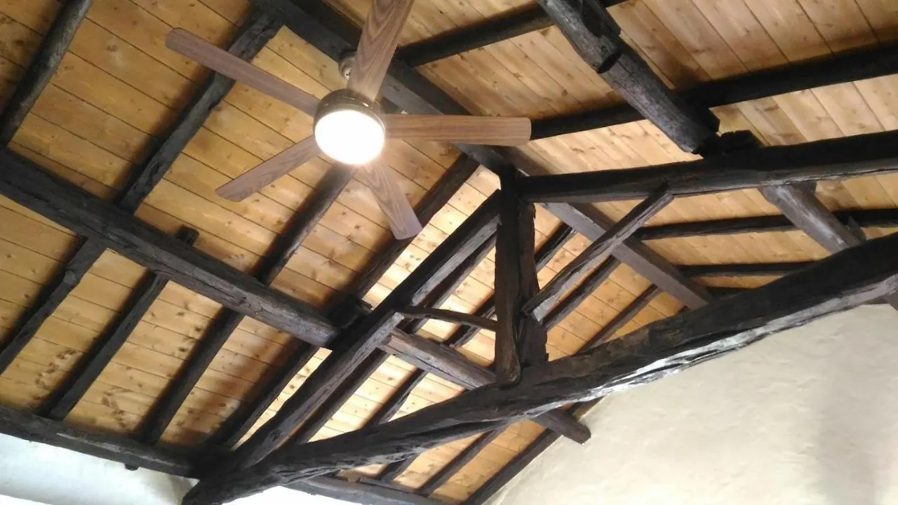 Oldtown Romantic Apartment カリアリ